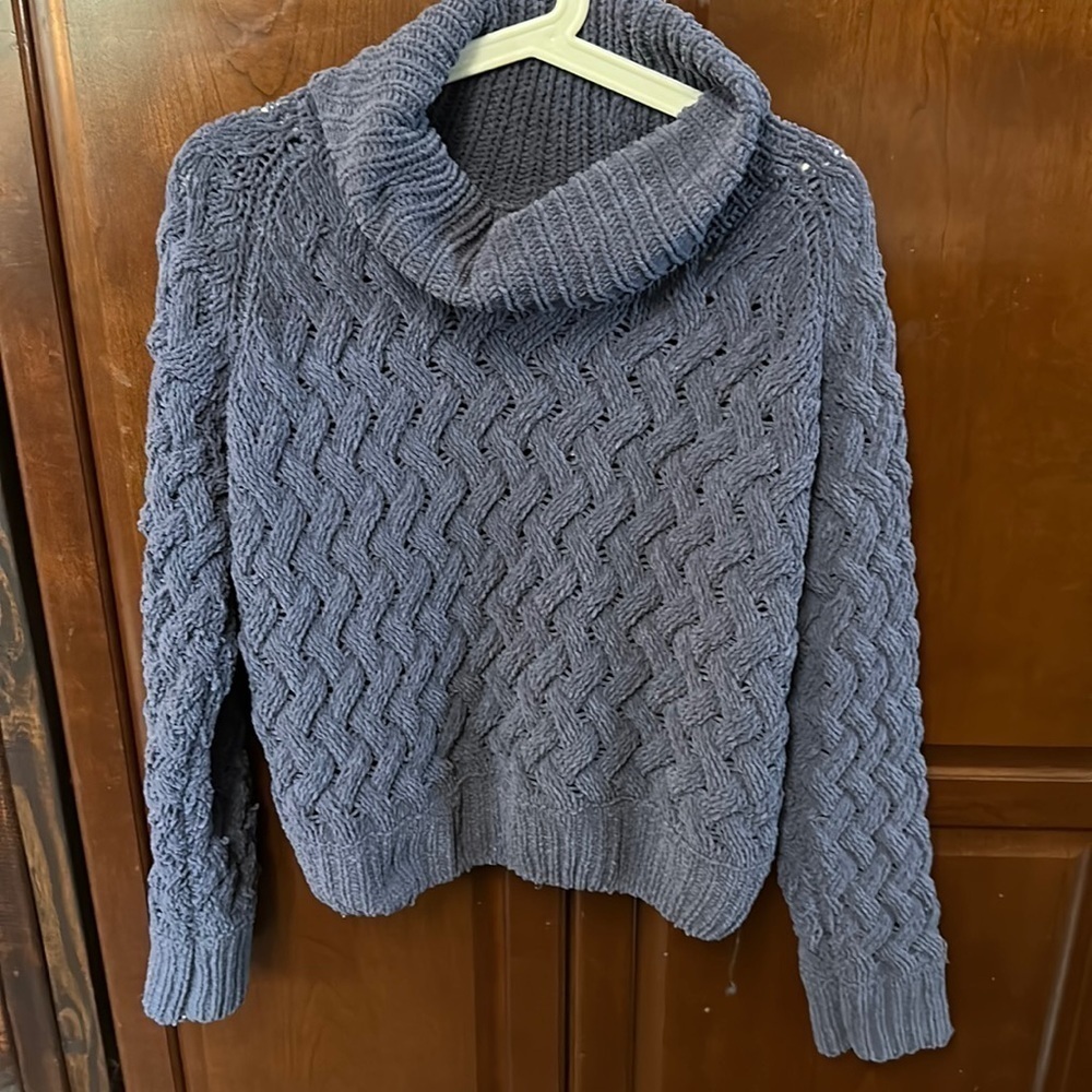 Kendall & Kylie Knit Sweater size L